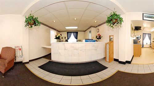 Rodeway Inn Woodbridge Ngoại thất bức ảnh